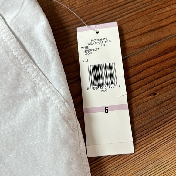 Jones of New York white Bermuda shorts size 6 - Picture 3 of 5